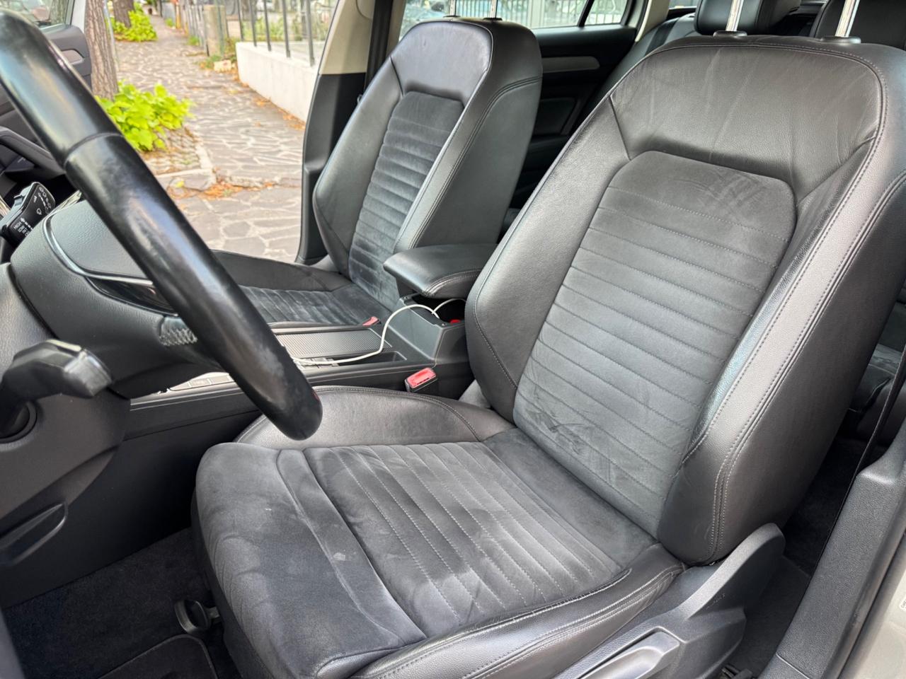 Volkswagen Passat Variant 2.0 TDI DSG Highline BlueMotion Technology