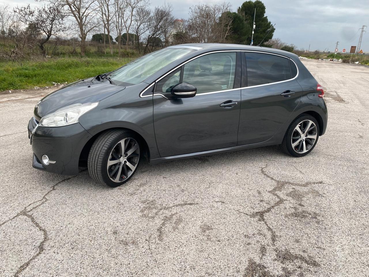 Peugeot 208 1.6 e-HDi 92 CV Stop&Start 5 porte Allure
