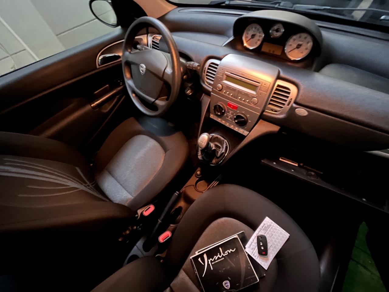 Lancia Ypsilon 1.4 Modamilano