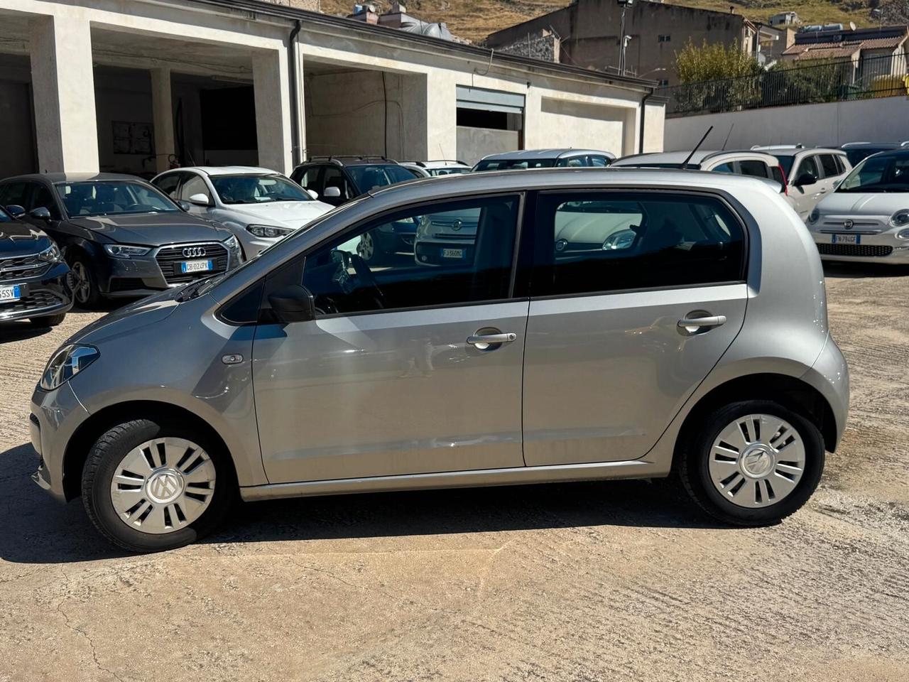 Volkswagen up! 1.0 75 CV 5p. high