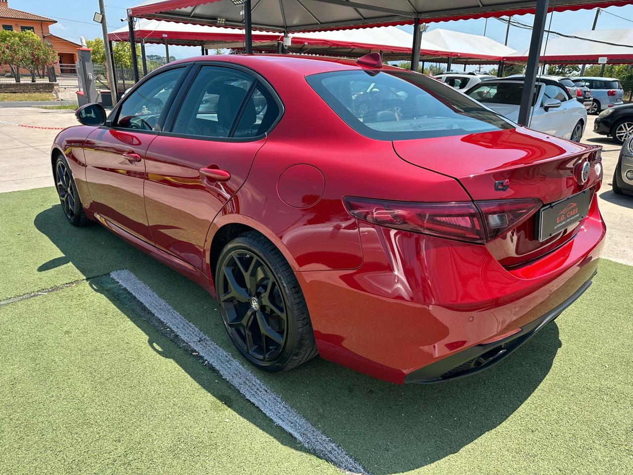 Alfa Romeo Giulia 2.2*VELOCE*Q4*210CV*AUT*NAVI*F1*KAMERA*HARMAN*
