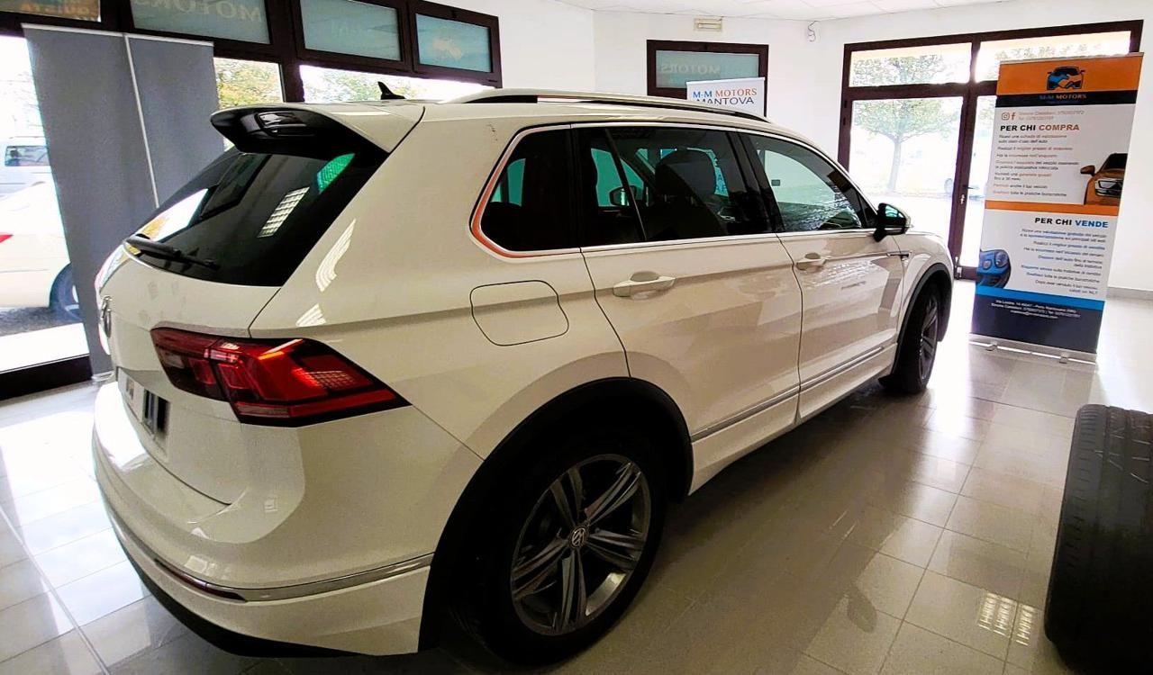 VOLKSWAGEN Tiguan 1.6 TDI SCR Sport BlueMotion Technology