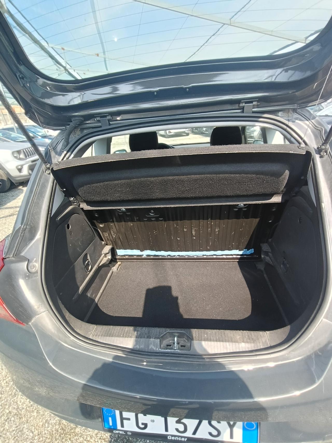 Opel Corsa-e Corsa 1.3 TD 3 porte