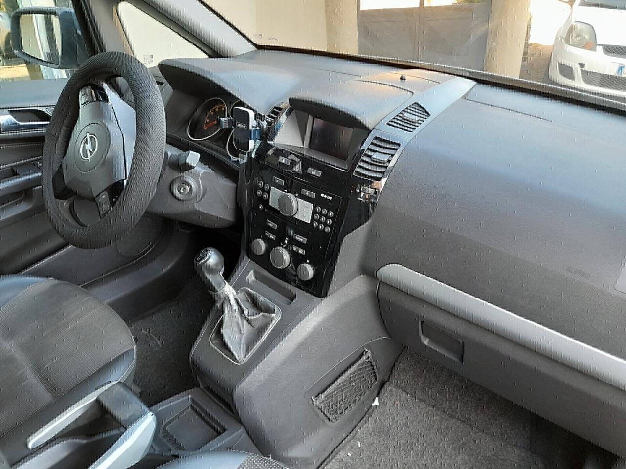 Opel Zafira 1.6 16V ecoM 94CV Cosmo