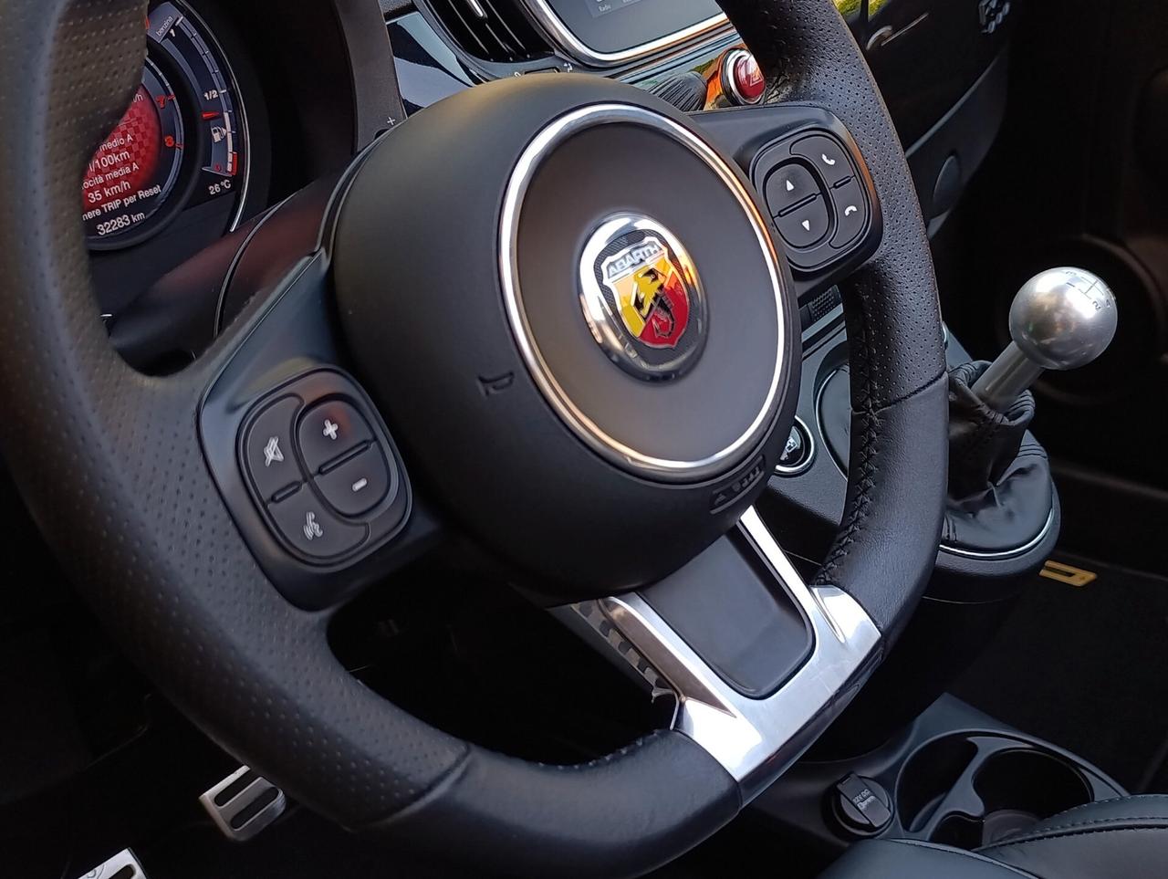 Abarth 595 C 1.4 Turbo 165 CV Scorpioneoro 1 di 1.000 al mondo