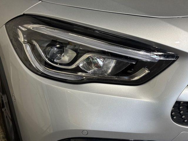 MERCEDES-BENZ GLA 180 d Automatic Premium