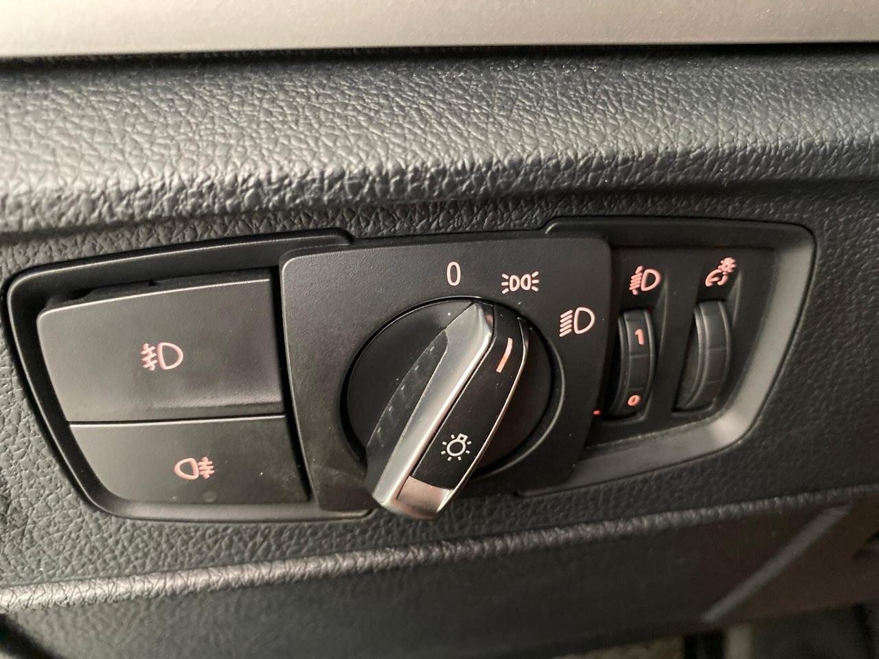 Bmw 118 118d 5p. Unique