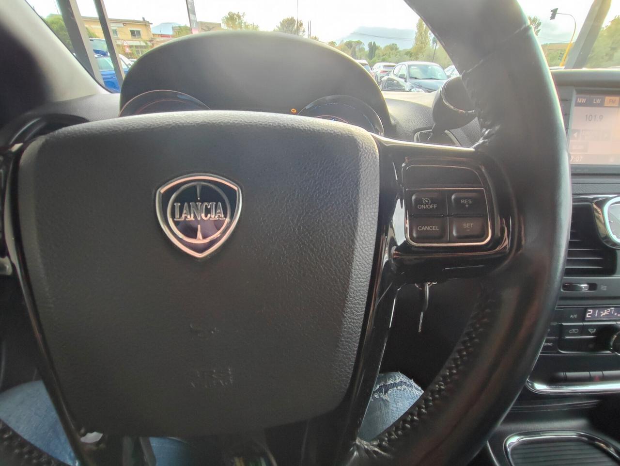 Lancia Voyager 2.8 Turbodiesel Platinum 177 CV