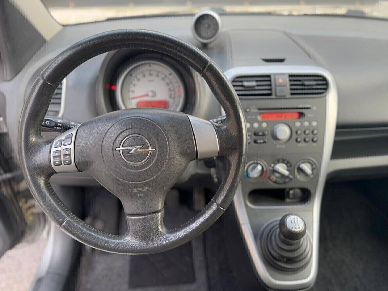 Opel Agila 1.2 16V 94CV Enjoy