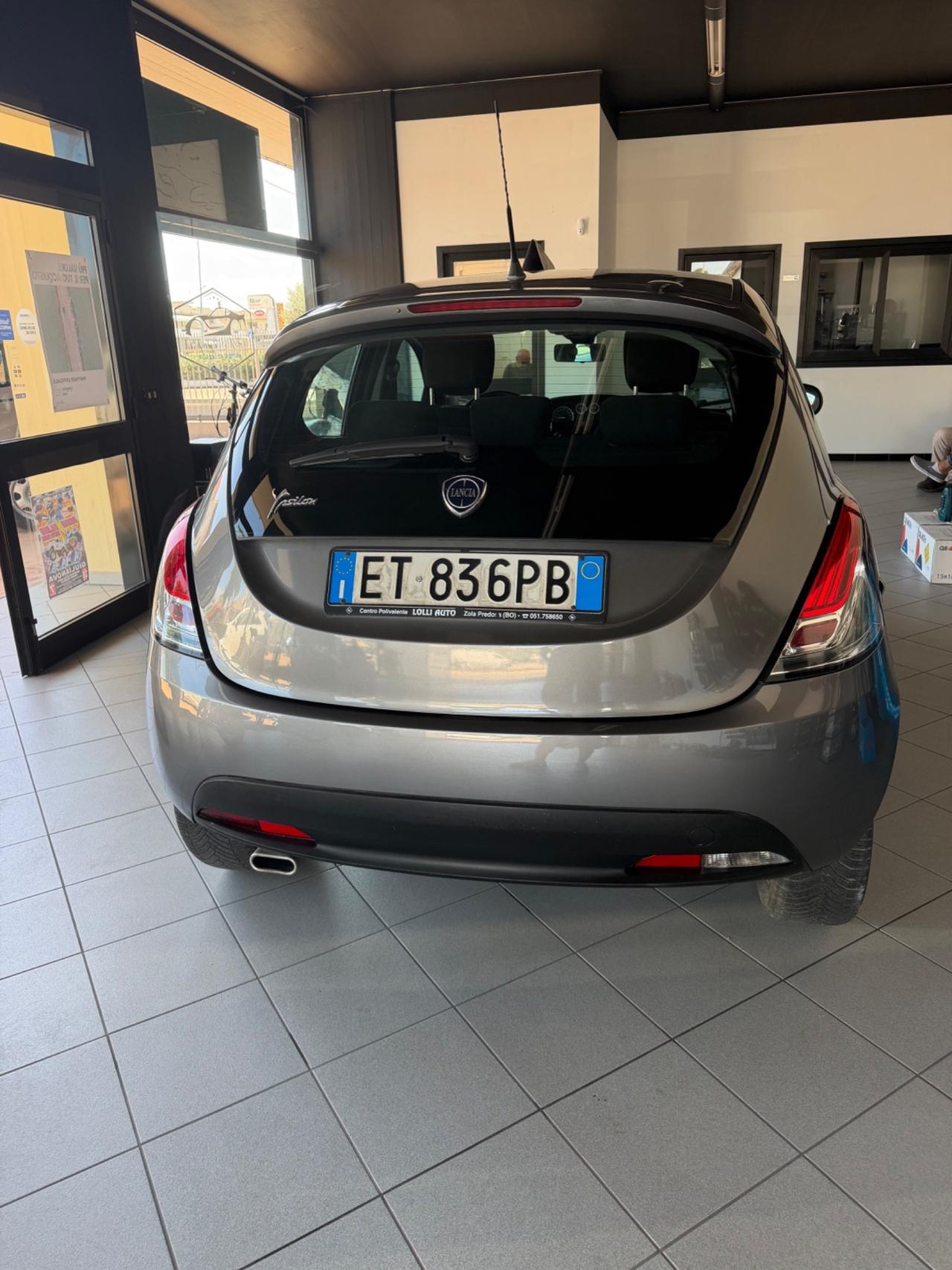 Lancia Ypsilon 1.3 MJT 16V 95 CV 5 porte S&S Gold