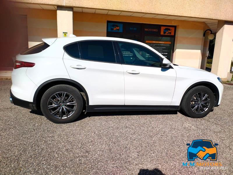 Alfa Romeo Stelvio 2.2 t Business rwd 160cv auto my19