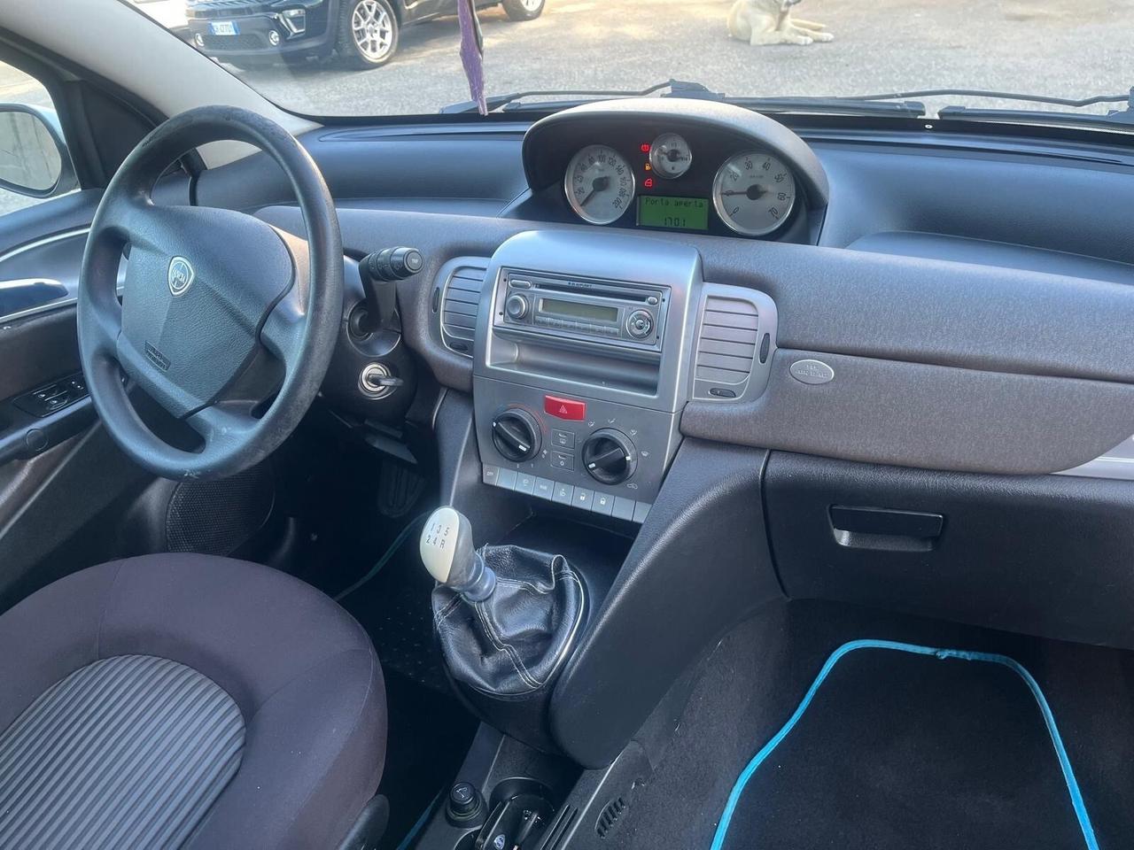 Lancia y -1.2 benz- full-2009