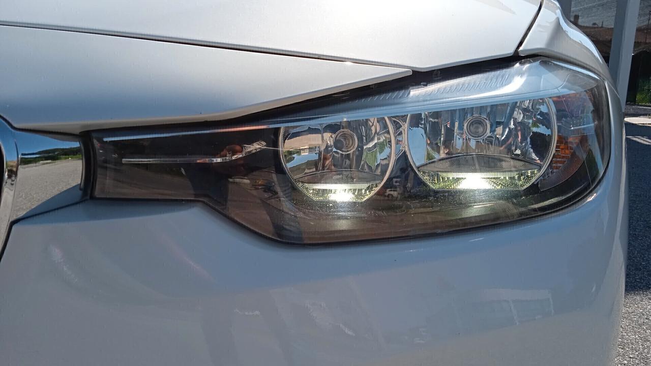 Bmw 318 318d Touring Business Advantage aut.