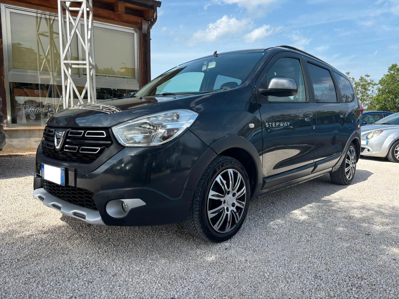 DACIA LODGY STEPWAY 1.5 DCI - 2017