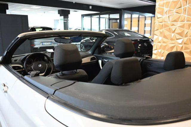 BMW 218 d CABRIO LUXURY 6M NAVI XENO 17"PDCTEL CRUISE FULL