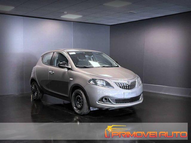 LANCIA Ypsilon 1.0 FireFly 5 porte S&S Hybrid Ecochic Silver