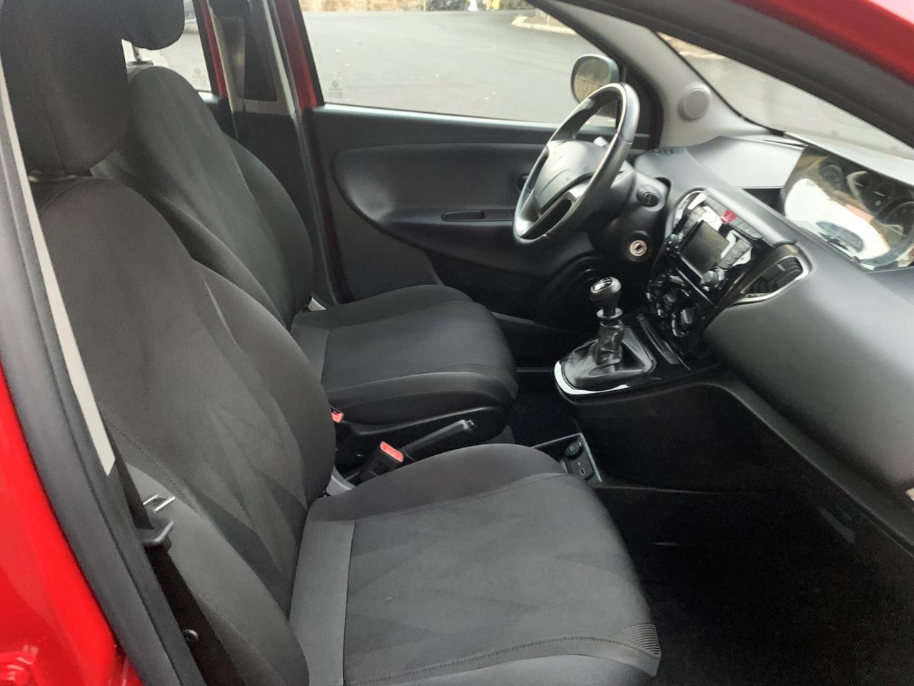 Lancia Ypsilon 1.0 FireFly 5P HIBRIDA 2021 KM37700