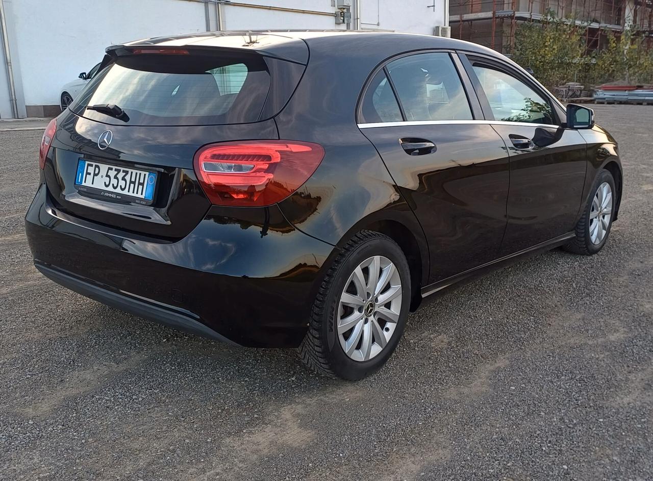 Mercedes-benz A 160 d Automatic Premium