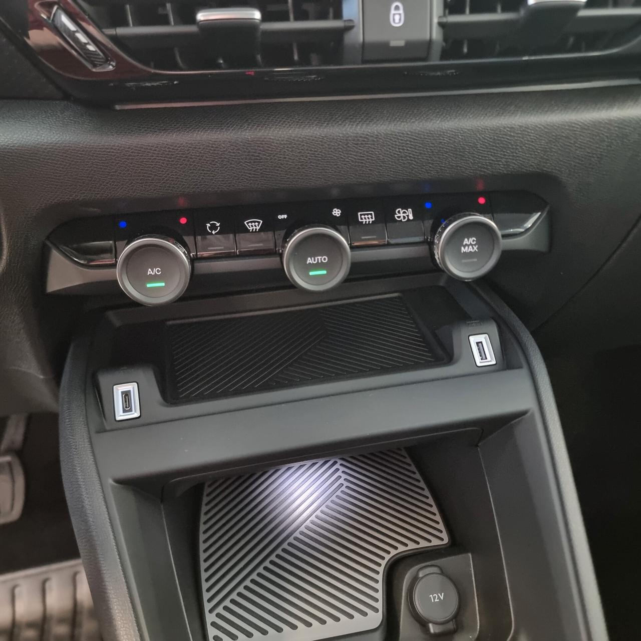 CITROEN C4 PLUS 1.2 BZ 130cv/96kw EAT8 cambio automatico