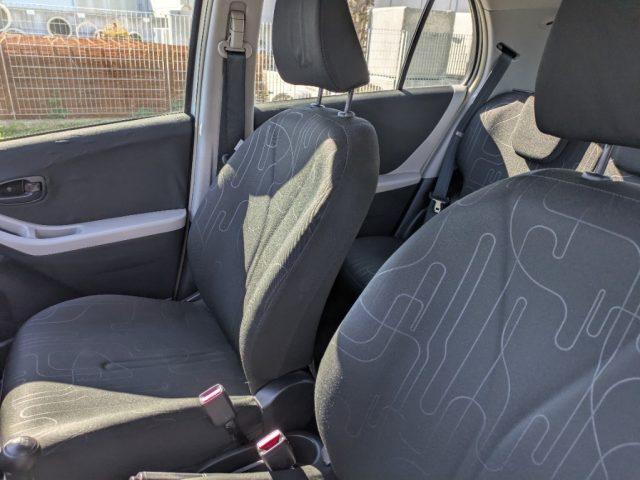 TOYOTA Yaris 1.0 5 porte