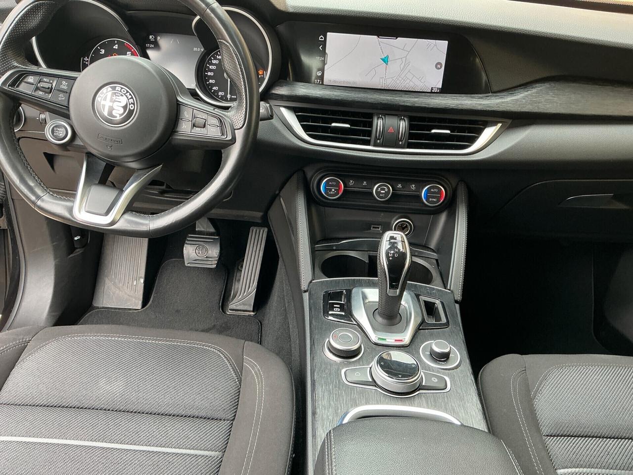 Alfa Romeo Stelvio 2.2 Turbodiesel 190 CV AT8 Q4 Executive