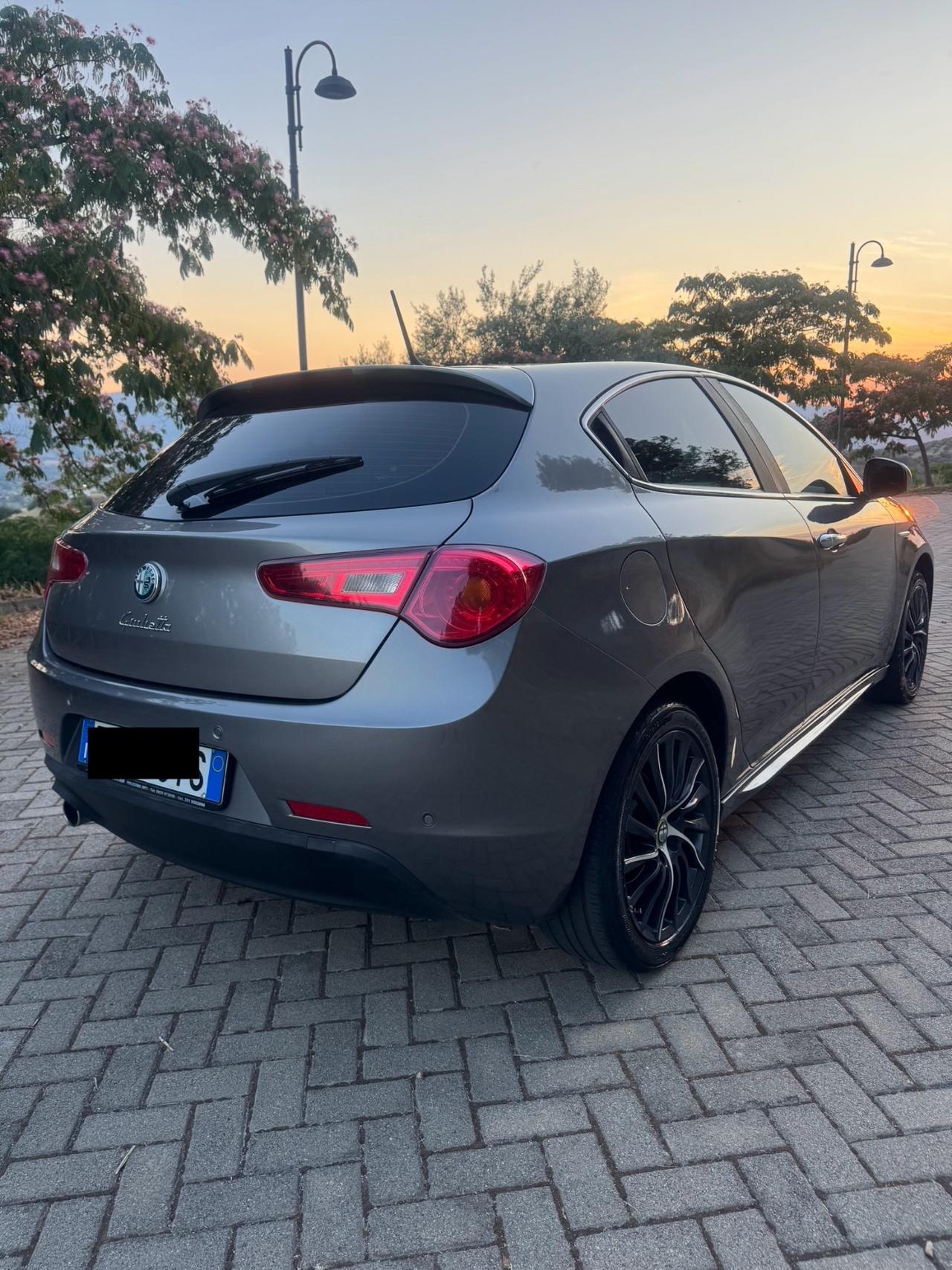Alfa Romeo Giulietta 1.6 Multijet 105Cv 2012