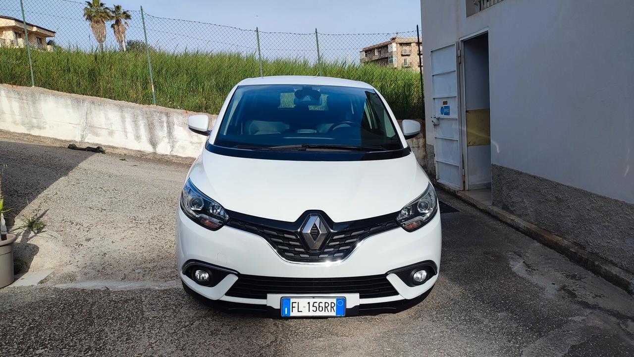 Renault Grand Scenic 5 POSTI