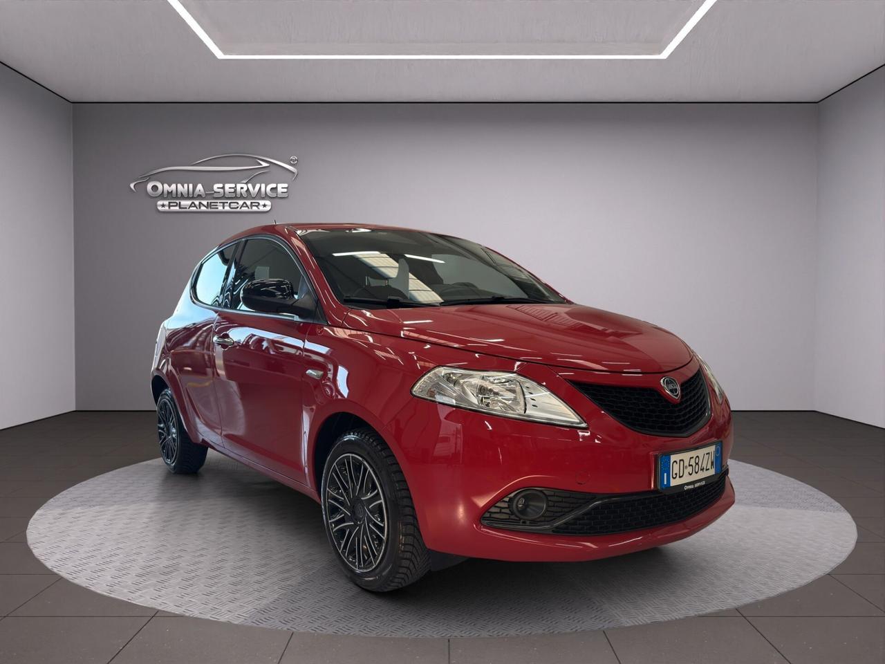 Lancia Ypsilon 1.0 FireFly 5 porte S&S Hybrid Ecochic Gold