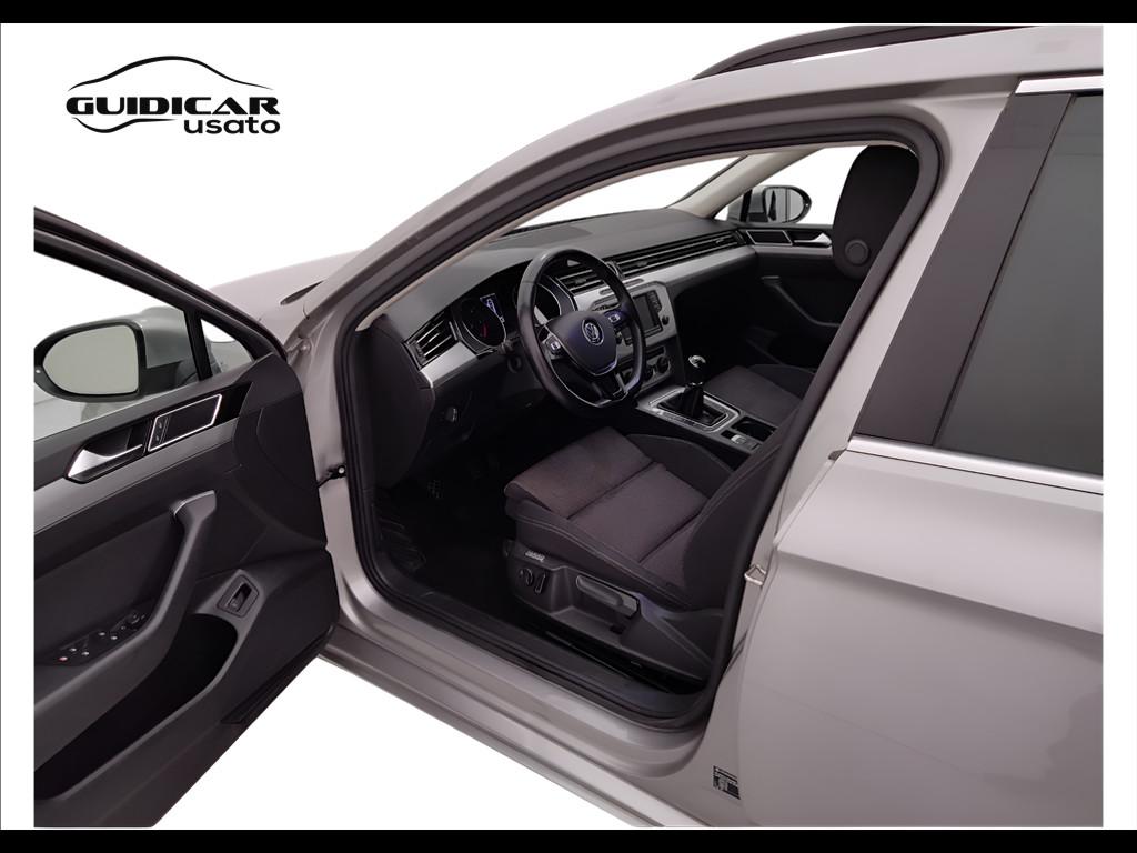 VOLKSWAGEN Passat VIII 2015 Variant - Passat Variant 2.0 tdi Business (