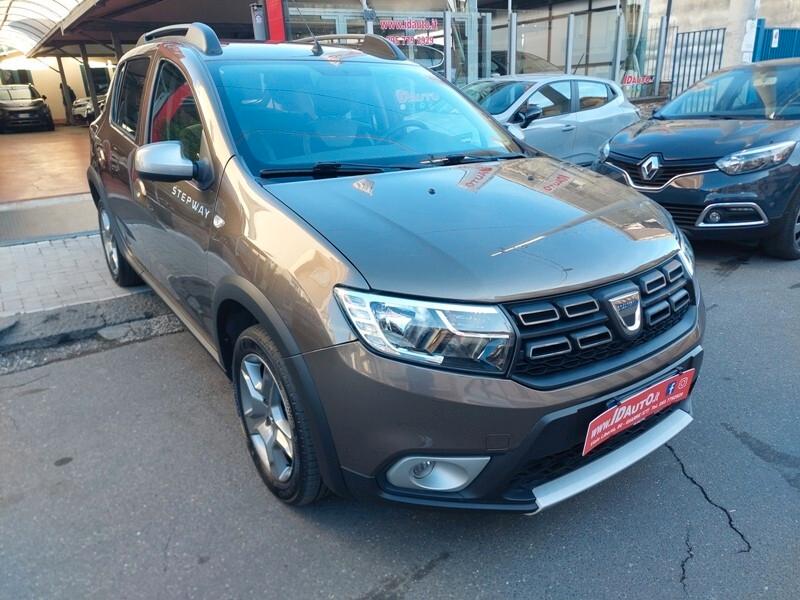 Dacia Sandero Stepway 1.0 TCe 100 CV ECO-G Comfort