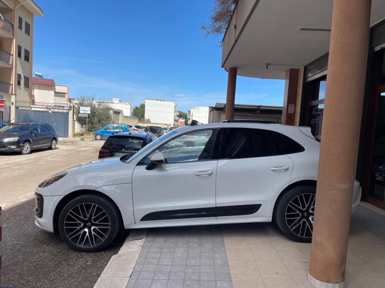 Porsche Macan 2.0 265cv PDK All. GTS "TETTO NAVY PELLE TEL.360 LED PASM BOSE 21"