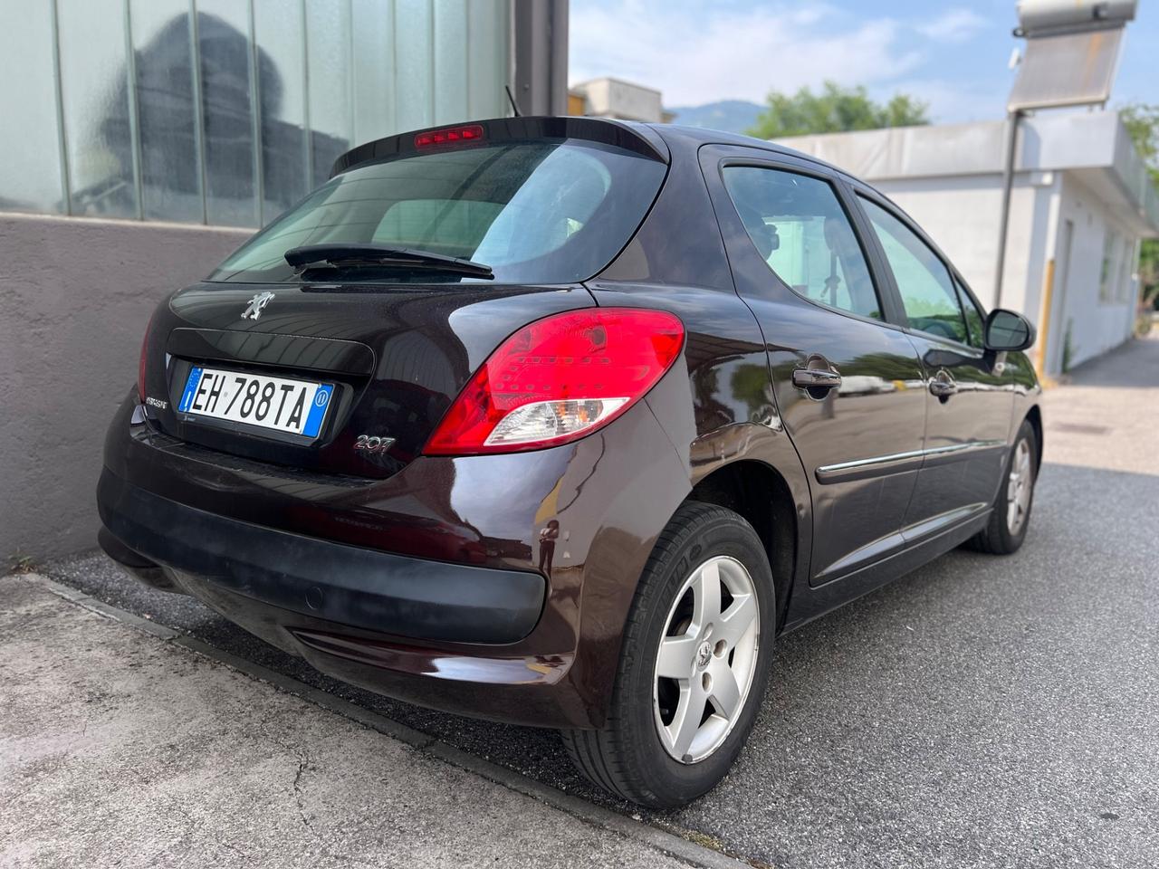 Peugeot 207 1.4 VTi 95CV 5p. Active