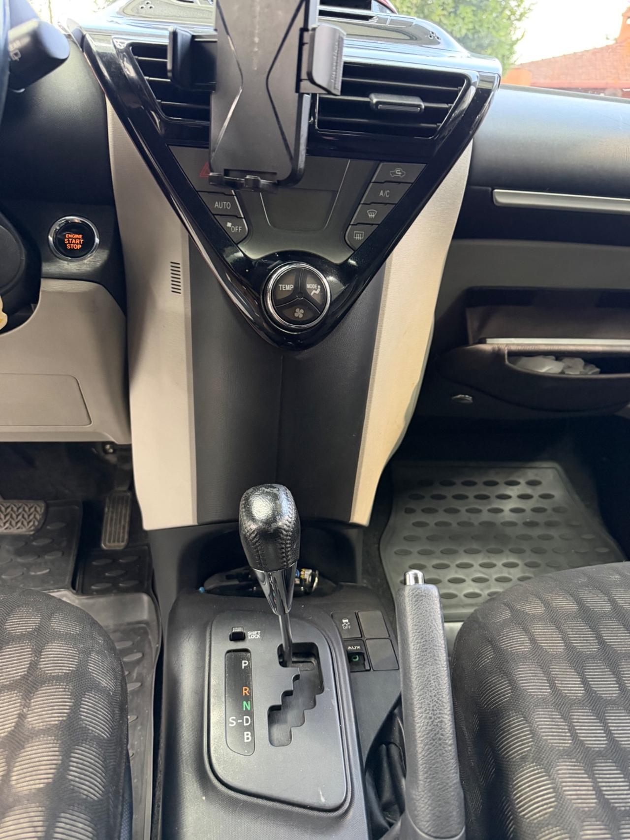 Toyota iQ 1.3 CVT Style - EURO 5