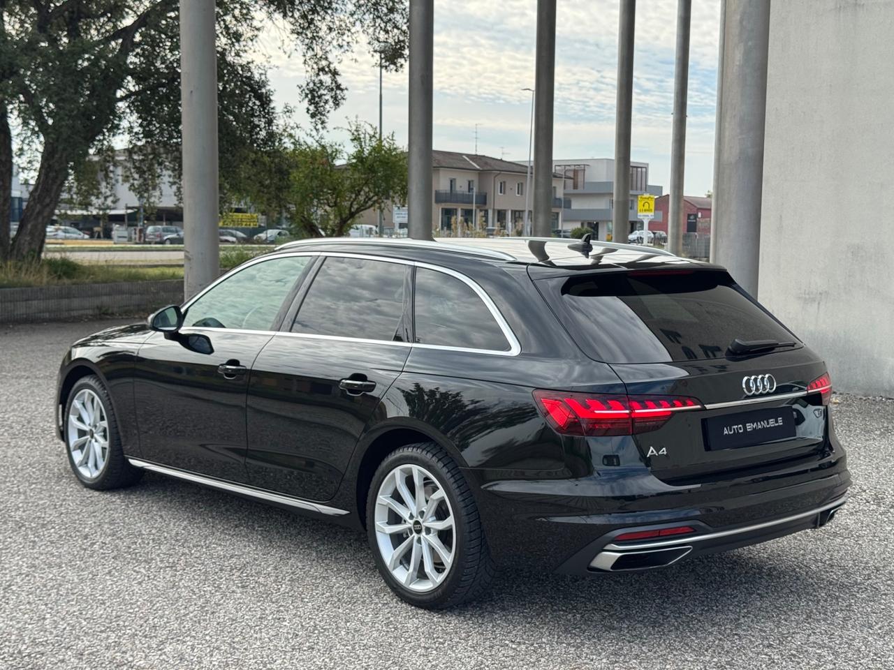 Audi A4 30 TDI 2.0 136cv S-Tronic 2023