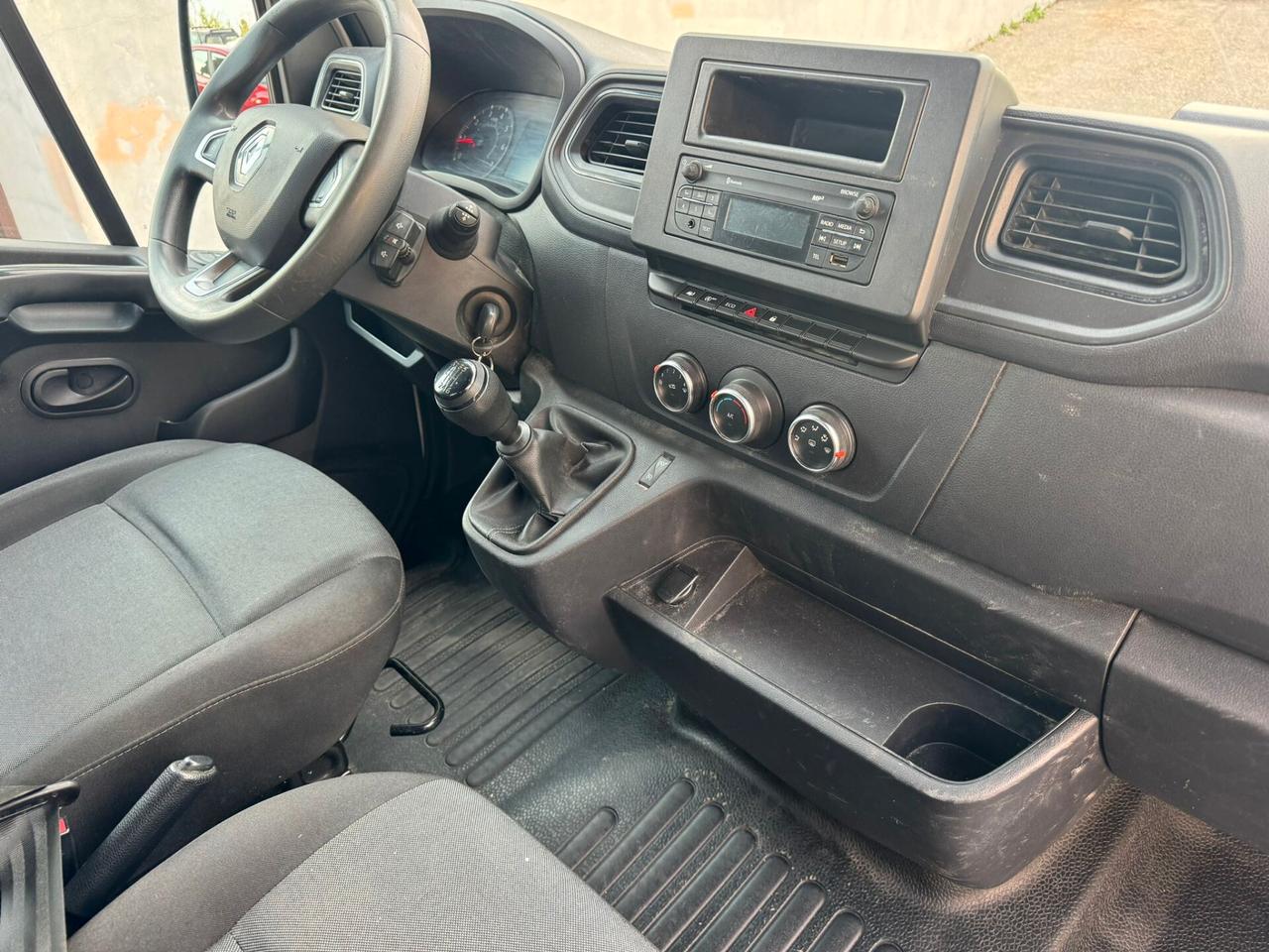 MASTER 2022 2.3 DCI 165 CV CASSONE MAXI GEMELLATO