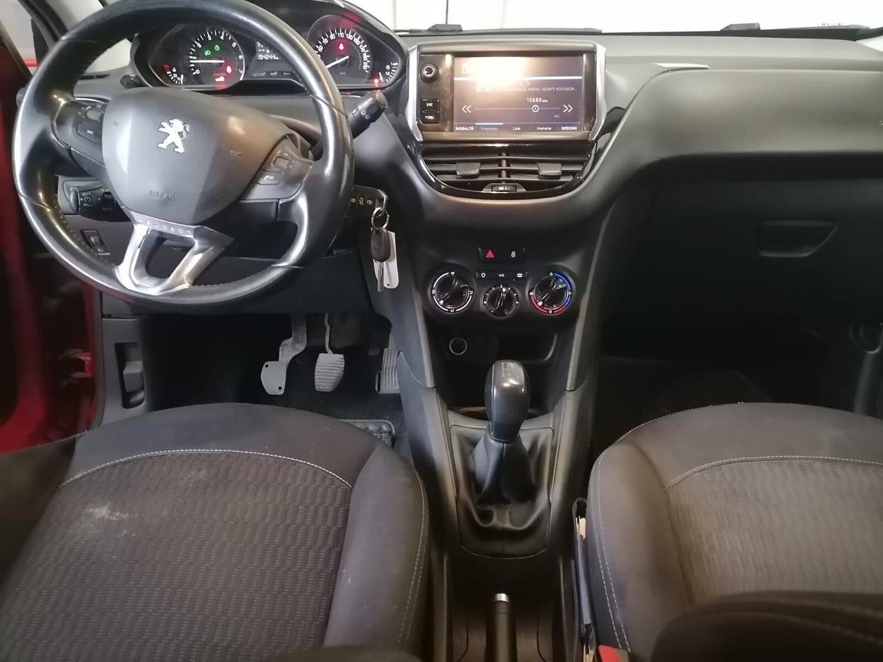 Peugeot 208 PureTech 82 5 porte Allure