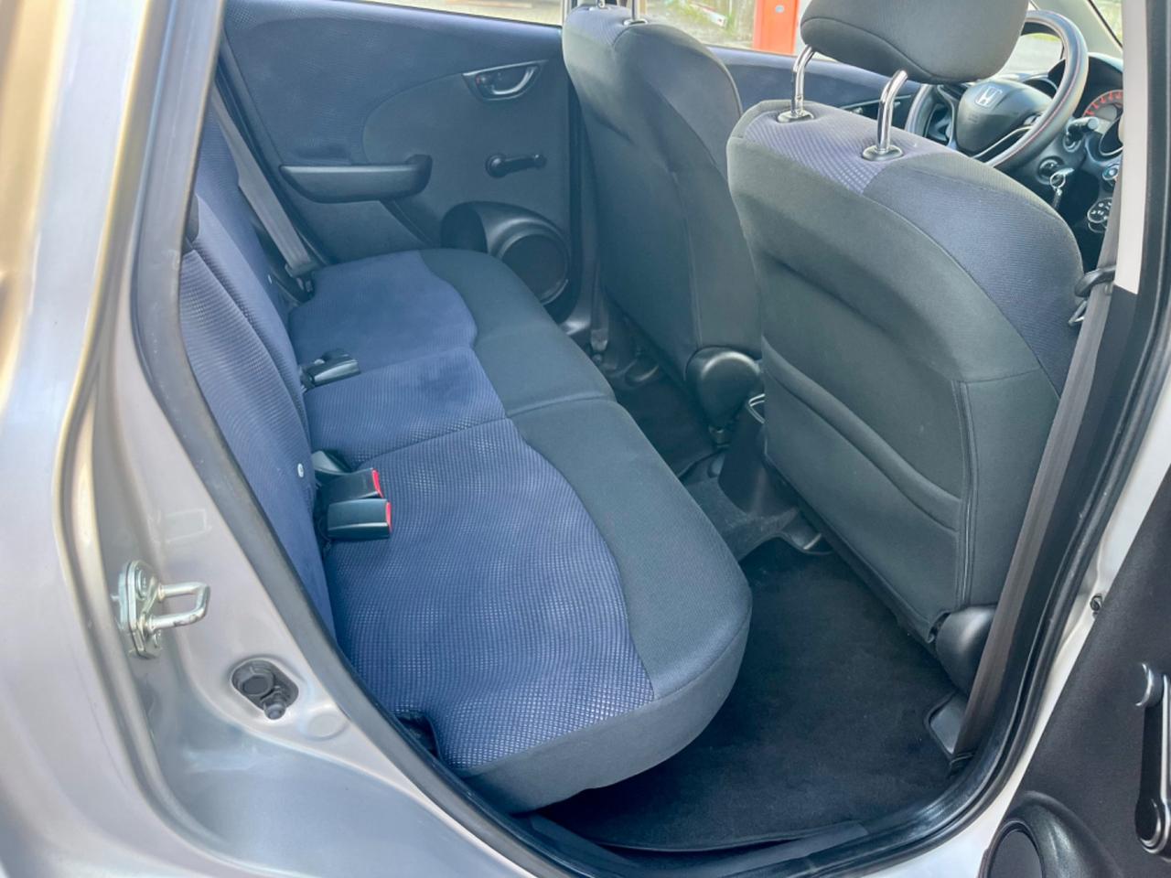 Honda Jazz 1.2benz 2013 95.000km per neopatentati