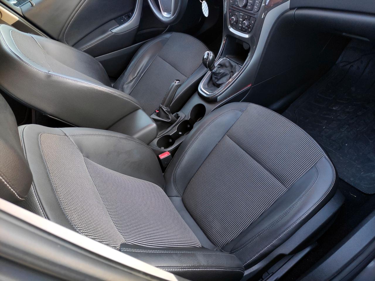 Opel Astra 1.7 CDTI Sports Tourer Cosmo