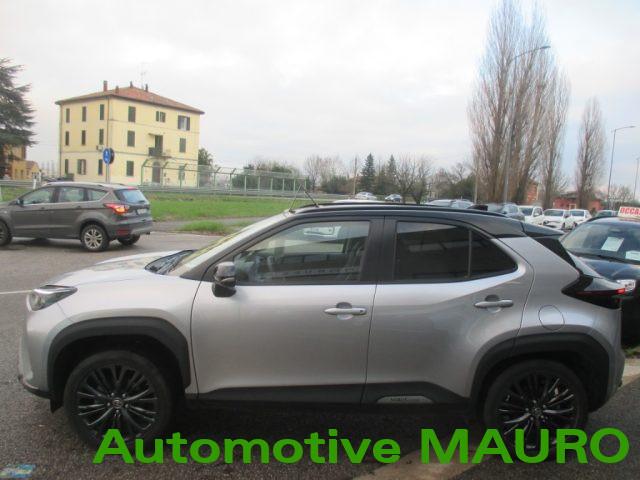 TOYOTA Yaris Cross 1.5 Hybrid 5p. E-CVT AWD-i Adventure