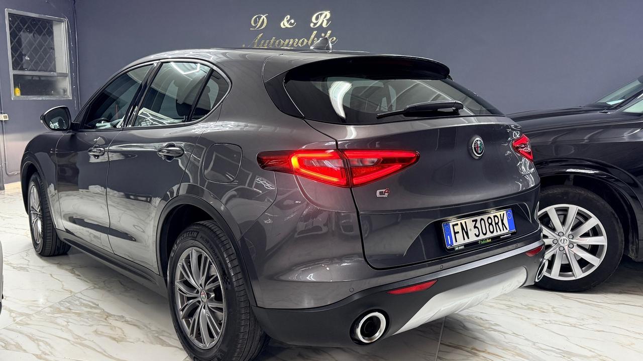 Alfa Romeo Stelvio 2.2 Turbodiesel 180 CV AT8 RWD Executive