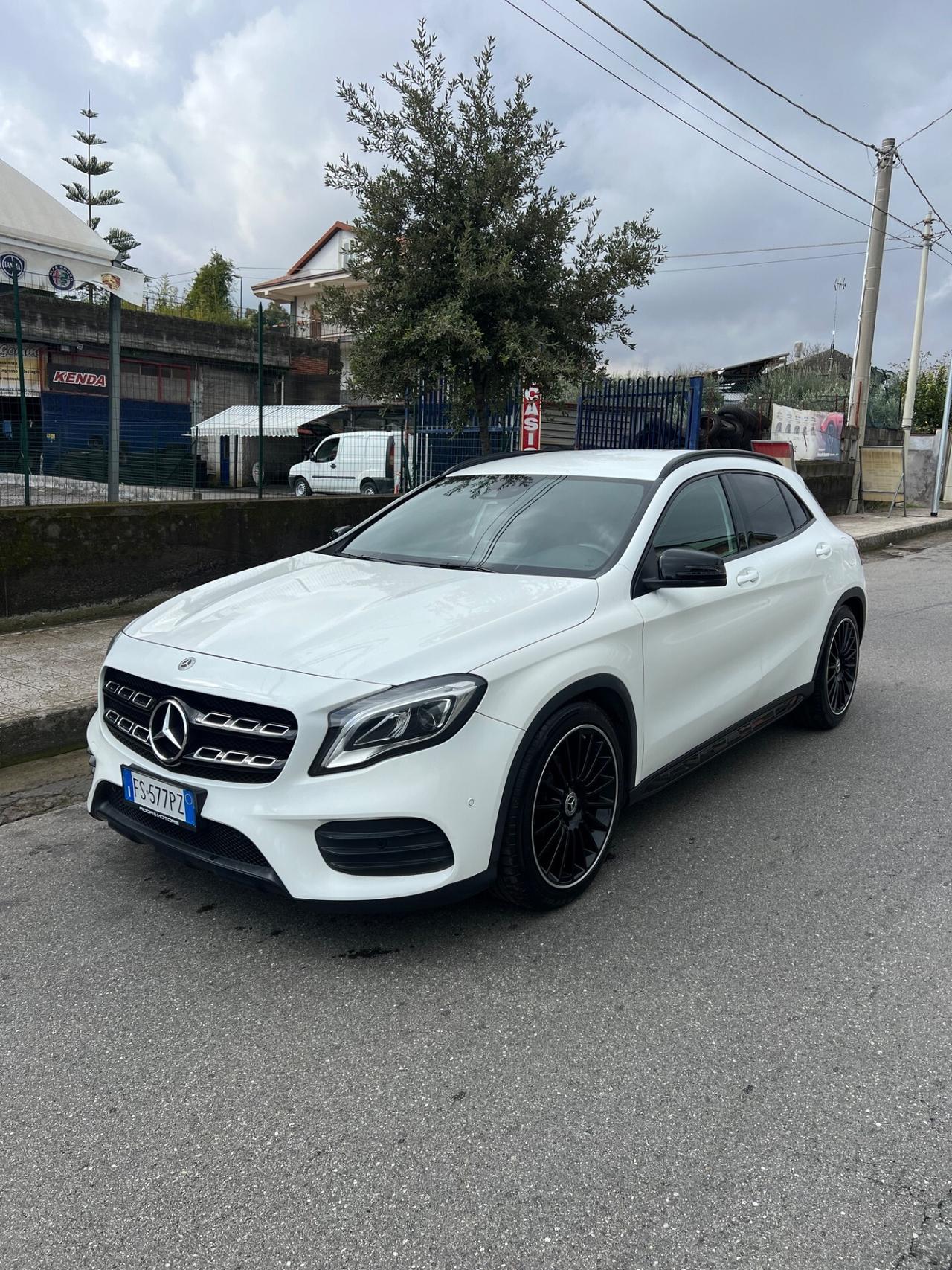 Mercedes-benz GLA 200 AMG Premium