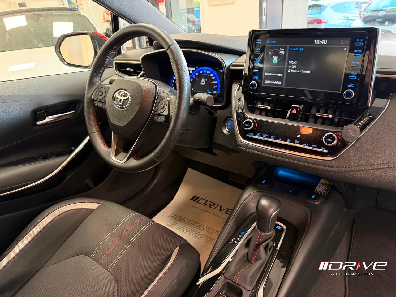 TOYOTA Corolla (2018-->) Corolla 2.0 Hybrid Lounge