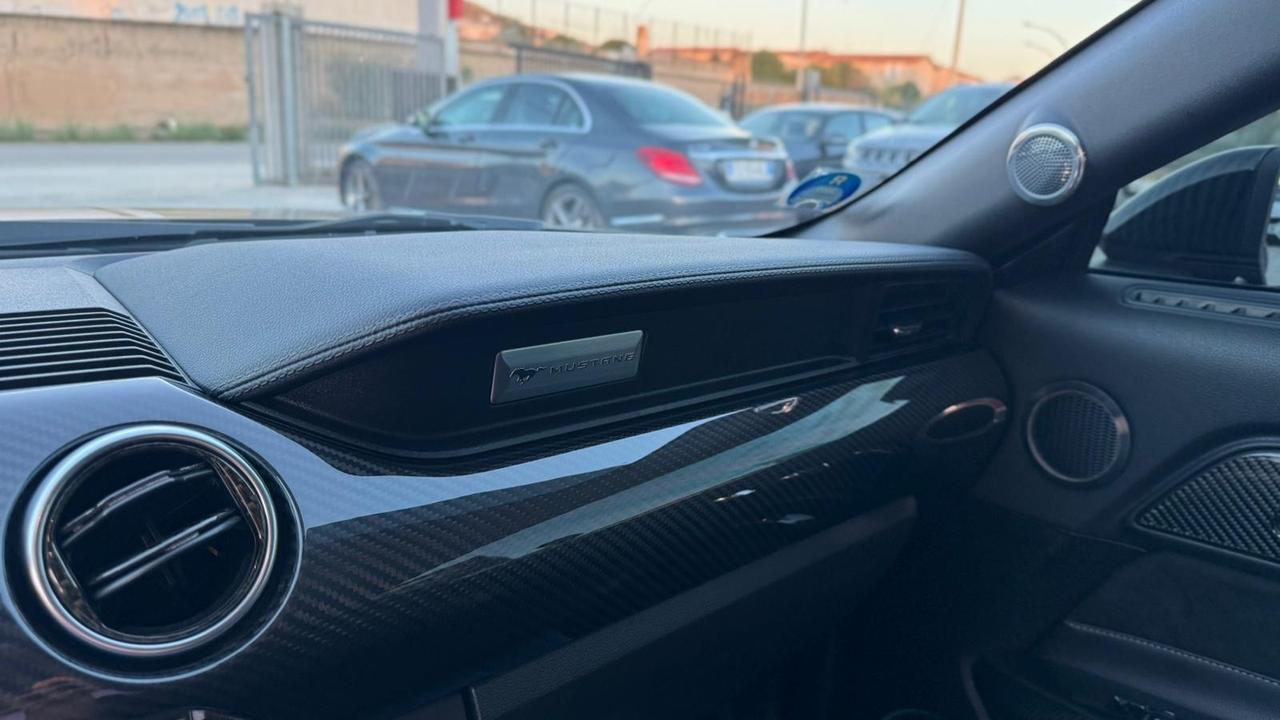 Ford Mustang Fastback 5.0 V8 TiVCT aut. GT