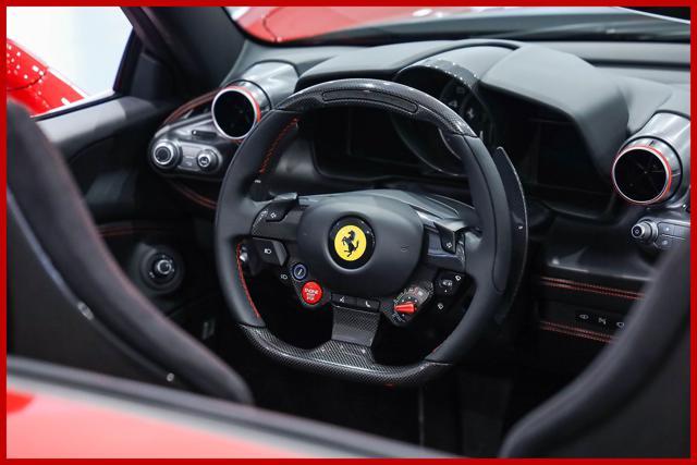 FERRARI F8 Spider|DISPLAY PASSEGGERO|FULL CARBON SPEC