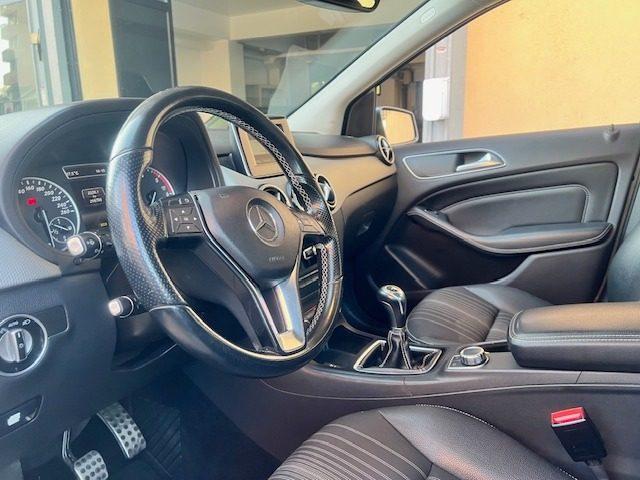 MERCEDES-BENZ B 180 CDI Premium