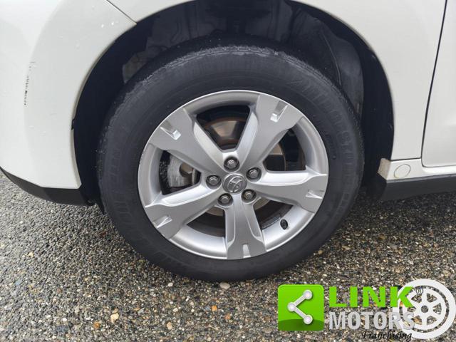 TOYOTA Urban Cruiser 1.4 D-4D AWD Luxury