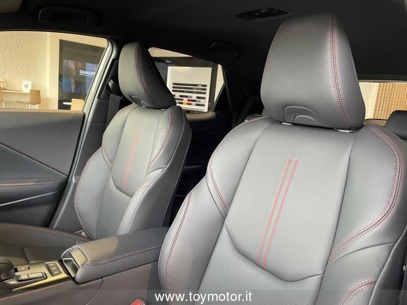 Lexus LBX Hybrid Emotion