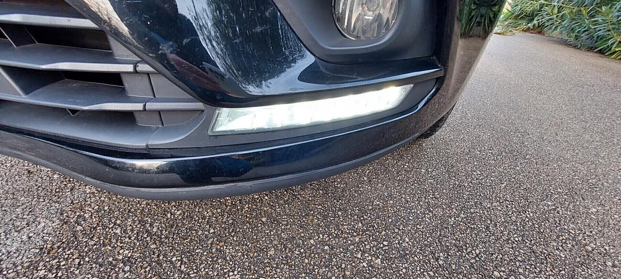 CLIO TCE 900 BENZINA/GPL DI SERIE 90 CV NAVIGATORE TELEFONO SENSORI FULL FULL IMPECCABILE