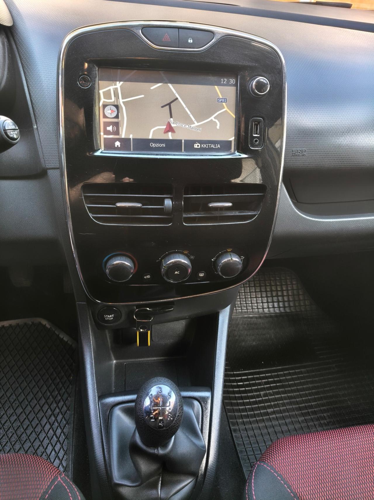 Renault Clio 1.5 DCI 75CV FULL OPTIONAL 2015
