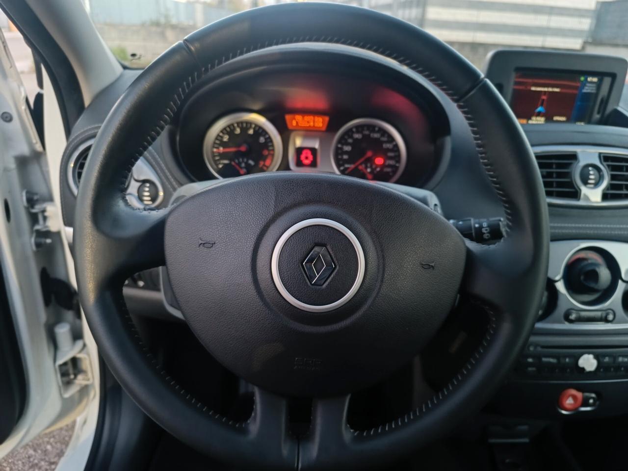 Renault Clio 1.2 benzina SOLAMENTE 69.000 KM